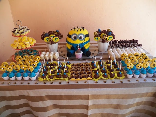 Decoração festa tema Minions