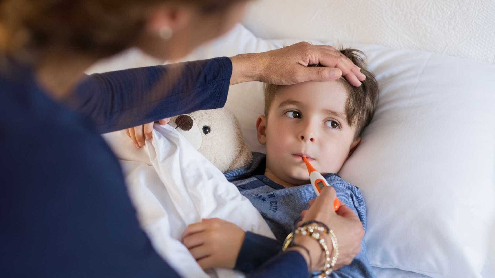 Remédios caseiros febre infantil