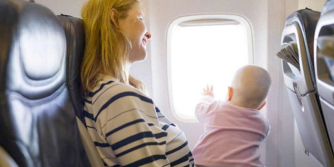 viajar de aviao com bebe